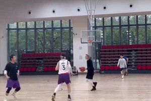 他真的很热爱打球 🏀🉑⛹️‍♂️